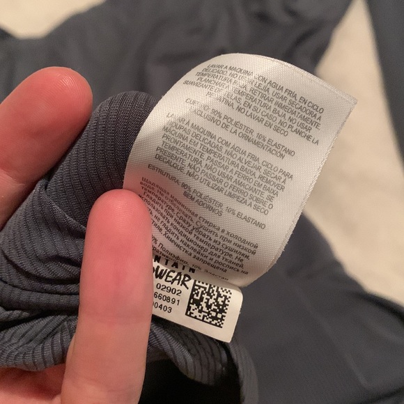 Mountain hardwear gray blue thin layer sweat wicking hiking top - medium - Picture 7 of 7